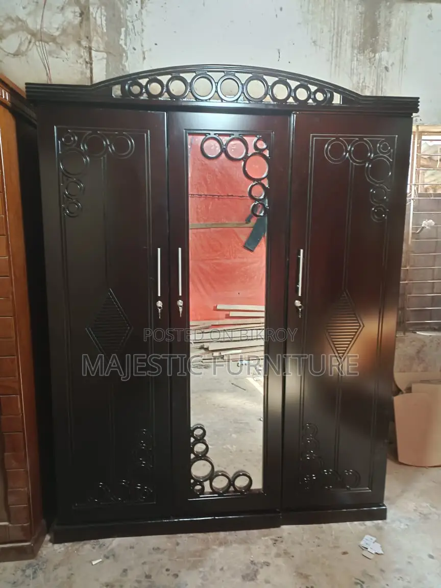 ALMIRA 3 PALLA MALAYSIAN MDF. M# 9053
