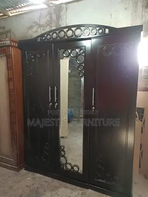 ALMIRA 3 PALLA MALAYSIAN MDF. M# 9053