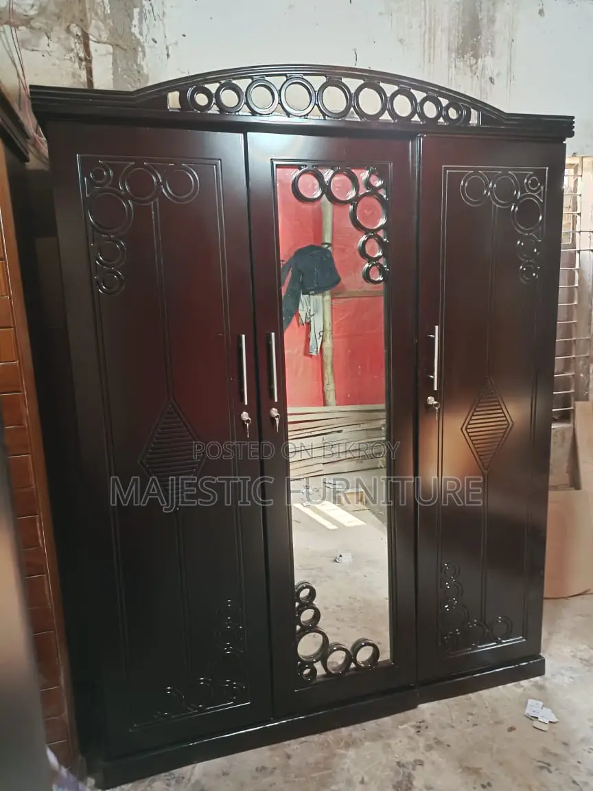 ALMIRA 3 PALLA MALAYSIAN MDF. M# 9053