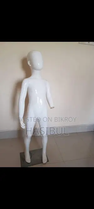 ডিসপ্লে ডল বিক্রির জন্য