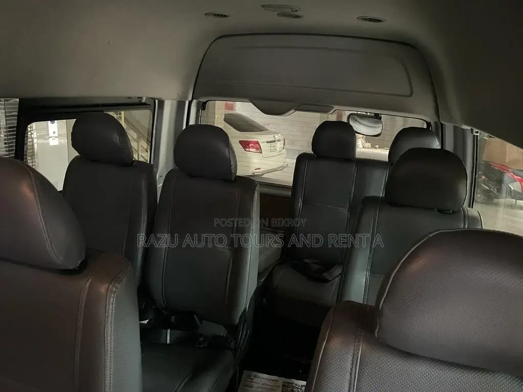 Grand Cabin For Rent (15 seats)