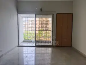 গুলশানে ২৩৫০ বর্গফুটের আনফার্নিশড অ্যাপার্টমেন্ট ভাড়া