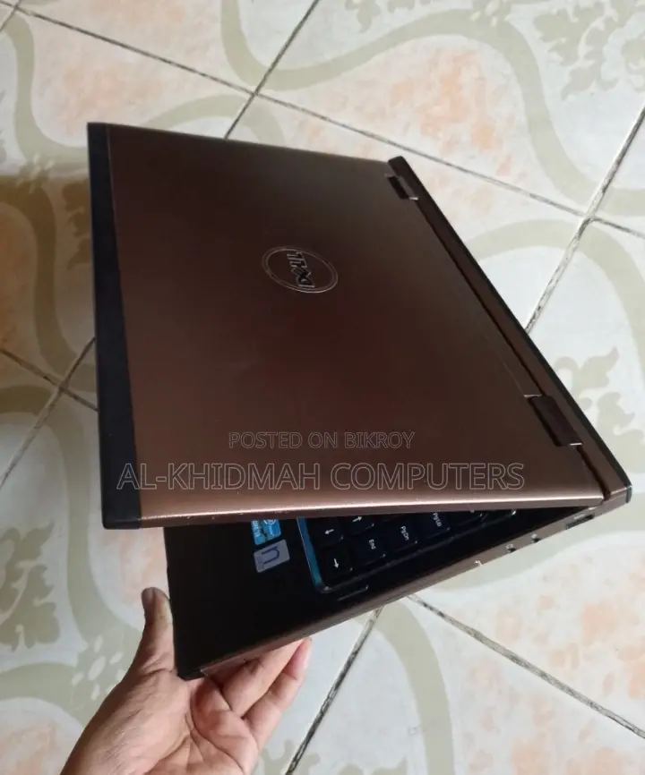 DELL Core i3 Laptop (4GB RAM, 500GB Hard Disk) Nationwide Courier Available.