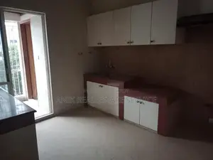 গুলশান নর্থ-এ ভালো মানের সেমি-ফার্নিশড ফ্ল্যাট ভাড়া