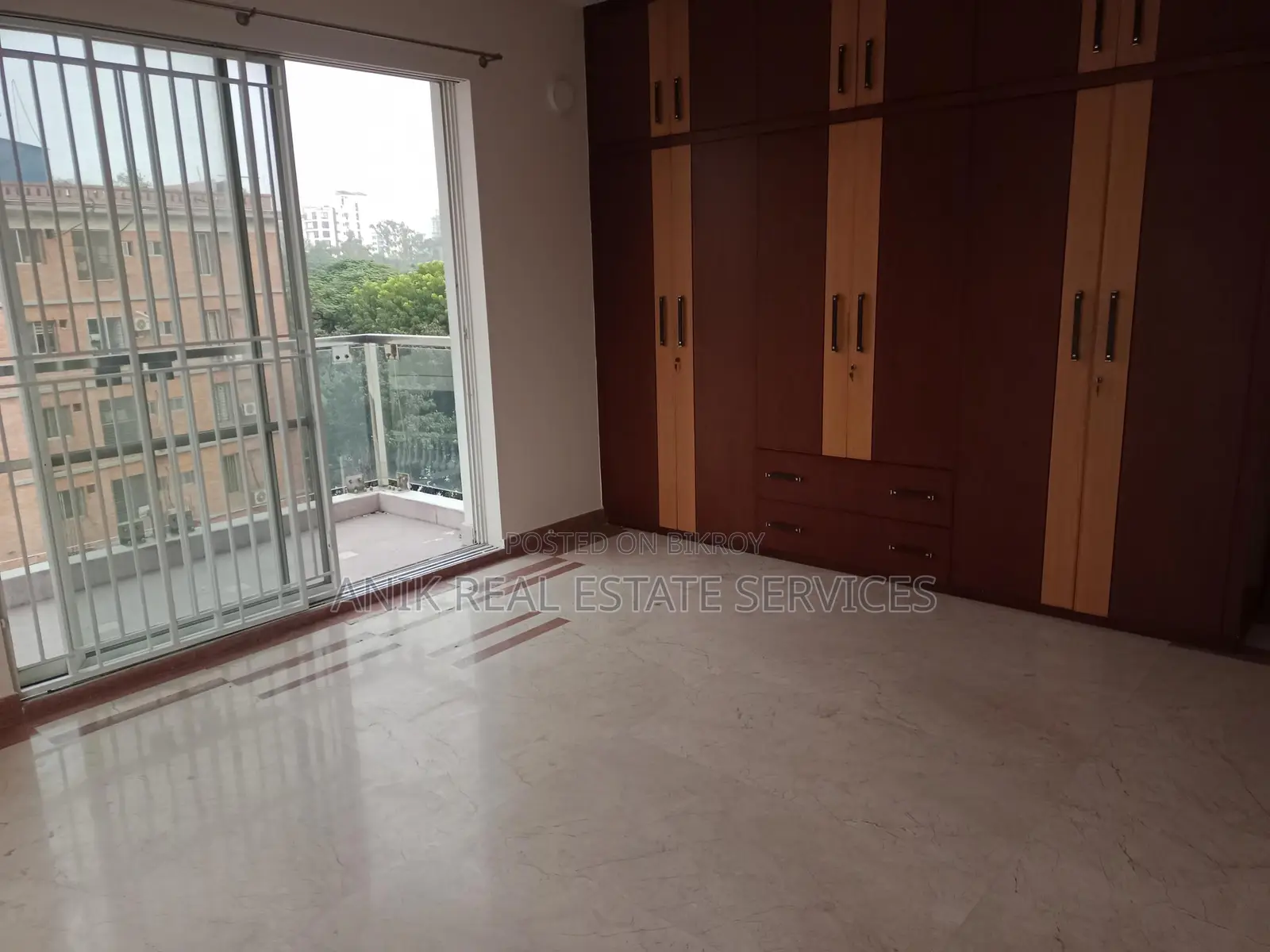 Good Quality Semi Farnised Flat Rent At Gulshan North