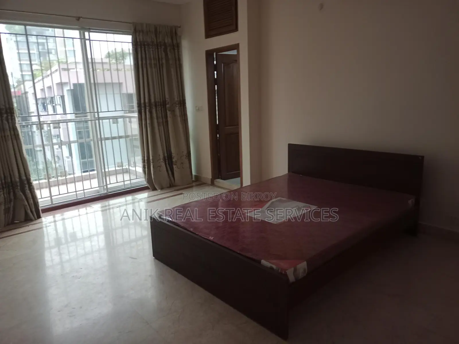 Good Quality Semi Farnised Flat Rent At Gulshan North