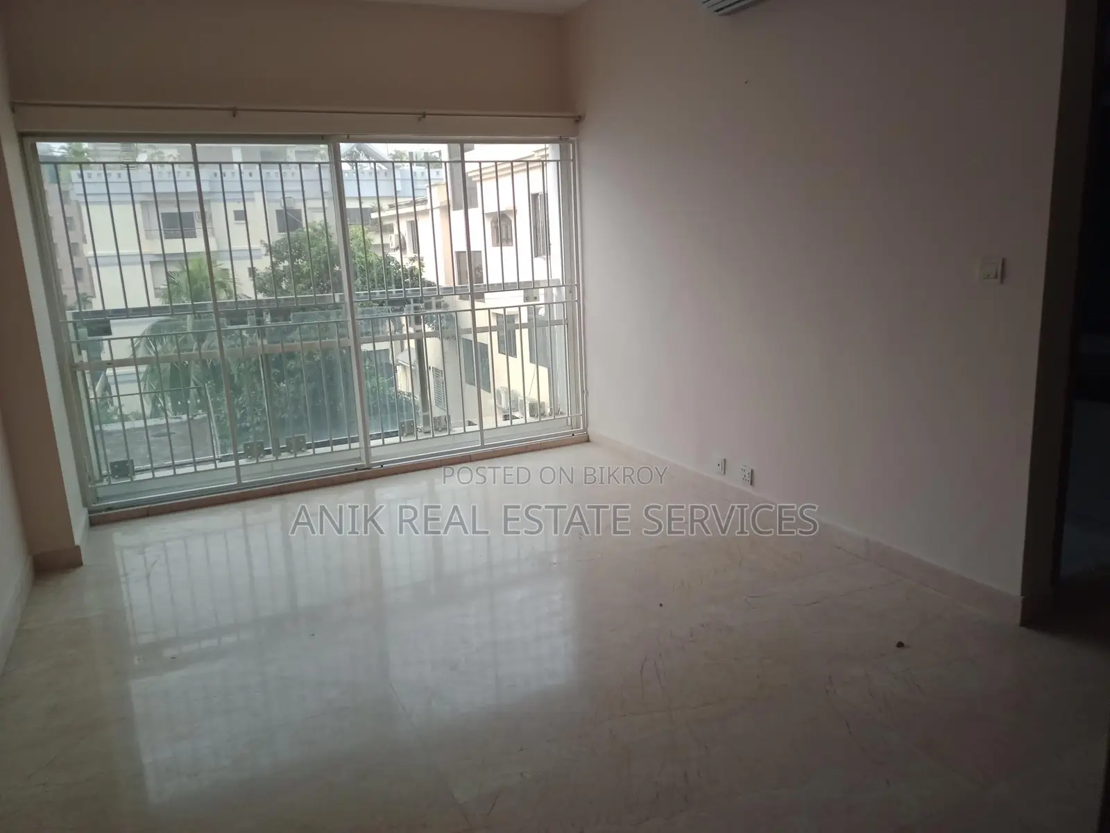 Good Quality Semi Farnised Flat Rent At Gulshan North