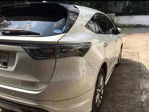 Toyota Harrier Adv Premium Pkg 2015