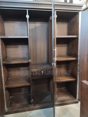 আলমিরা ৩ পাল্লা। মডেল # ৬৩৯১