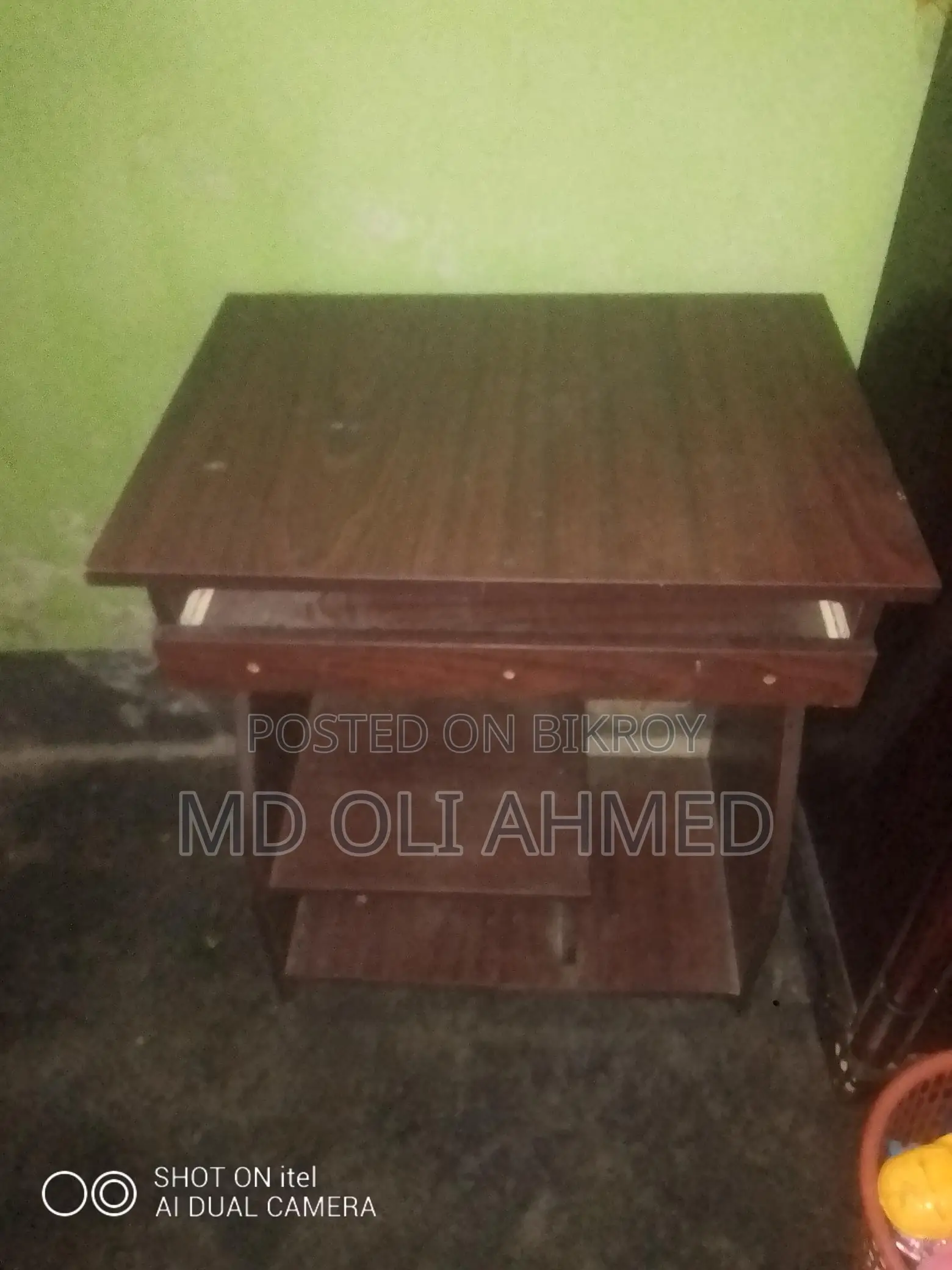 Computer Table sell