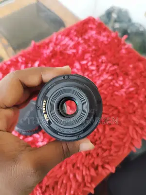 ক্যানন ১৮-৫৫ মিমি এসটিএম লেন্স