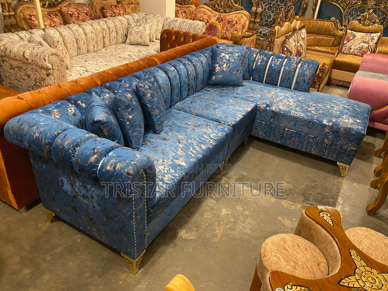 Extraordinary Modern L-Type Sofa Set