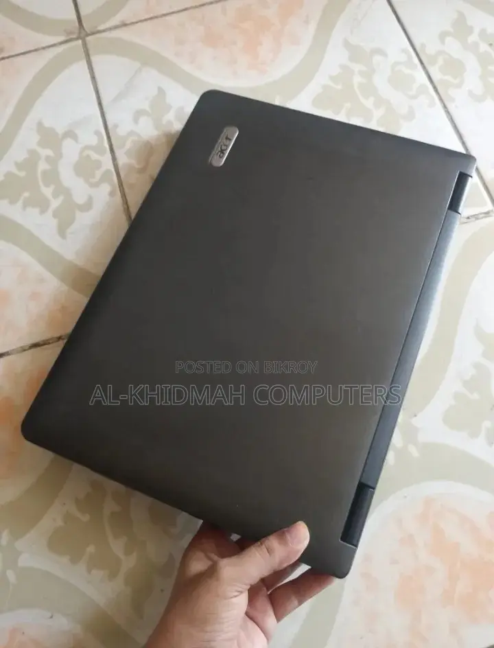 Acer Laptop 2GB RAM, 160GB Hard Disk, সারাদেশে কুরিয়ারেও দেওয়া হয়।