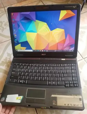 Acer Laptop 2GB RAM, 160GB Hard Disk, সারাদেশে কুরিয়ারেও দেওয়া হয়।