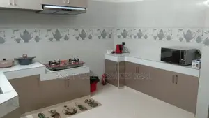 বনানীতে ২৭০০ বর্গফুটের সম্পূর্ণ ফার্নিশড ফ্ল্যাট ভাড়া হবে।