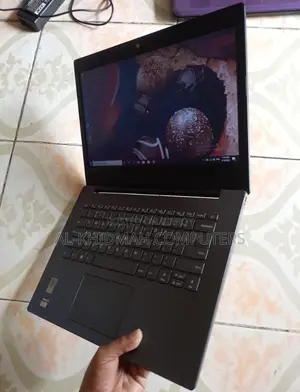 Lenovo 9th Generation Laptop, 4GB RAM, 128GB SSD, 14" Inch Display.
