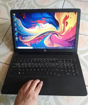 HP Core i3 6th Gen Laptop (4GB RAM, 750GB HDD) কুরিয়ারেও দেয়া হয়।