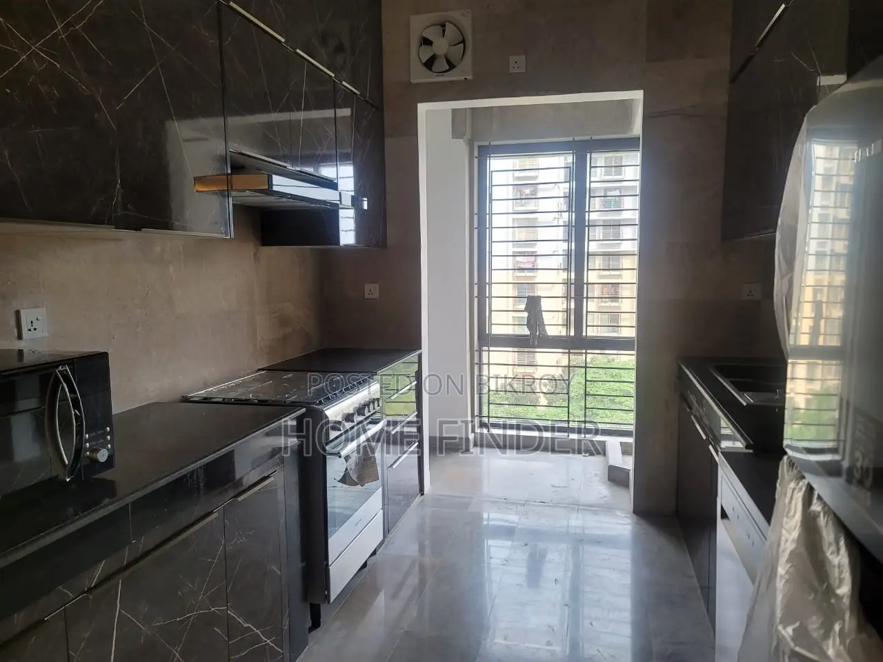Luxurious Fully Furnished Apartment Rent at Gulshan
