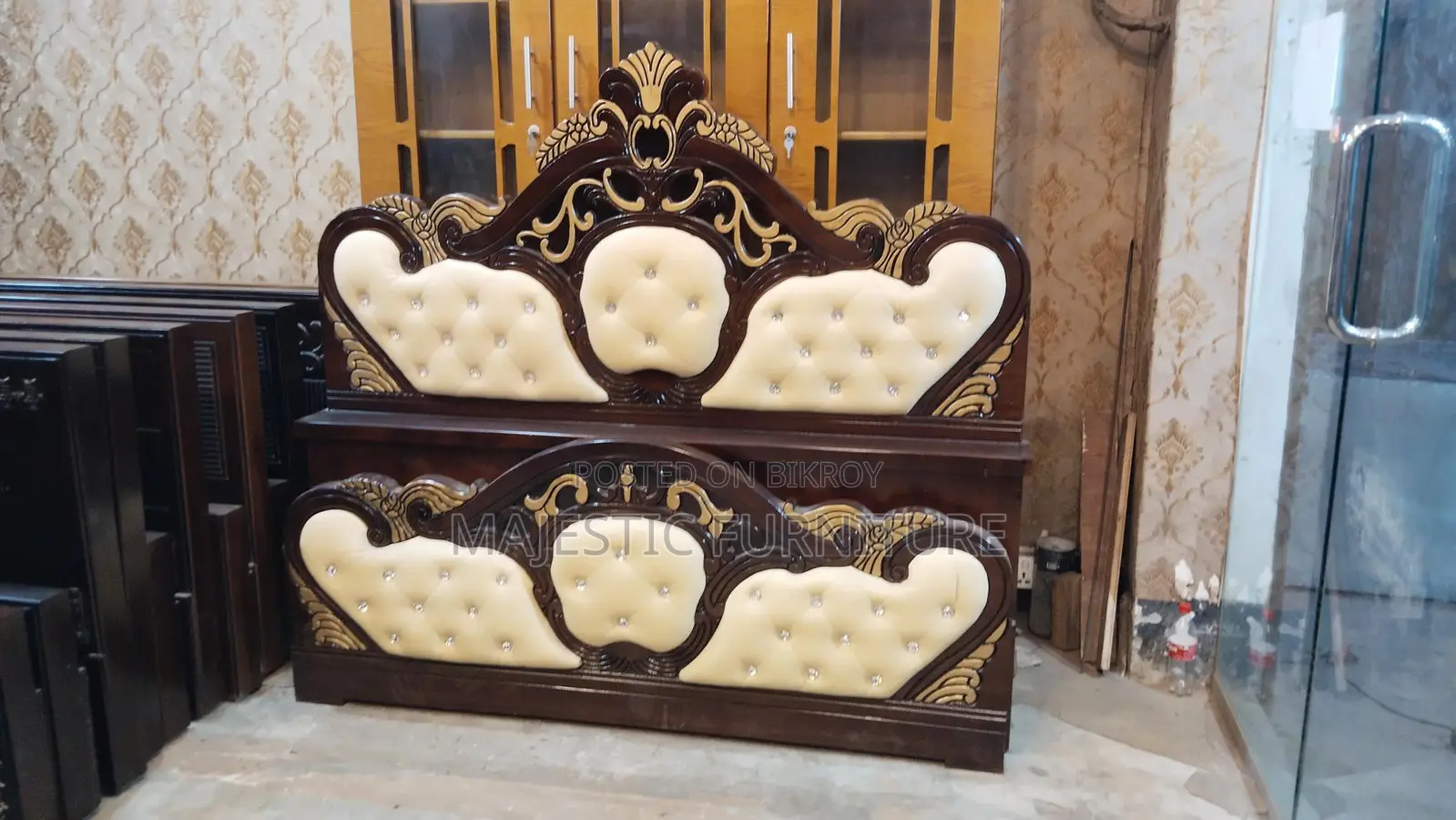 NEW BED 5/7 & 6/7 FEET. M# 4162