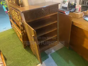 নান্দনিক ডিজাইনার জুতা রাখার রেক