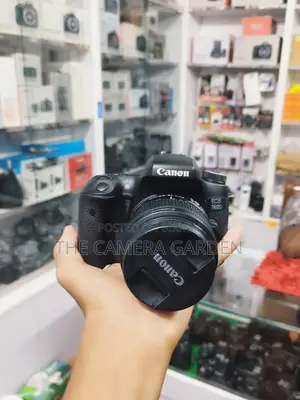 Canon 760d Body with 18 55mm Lens