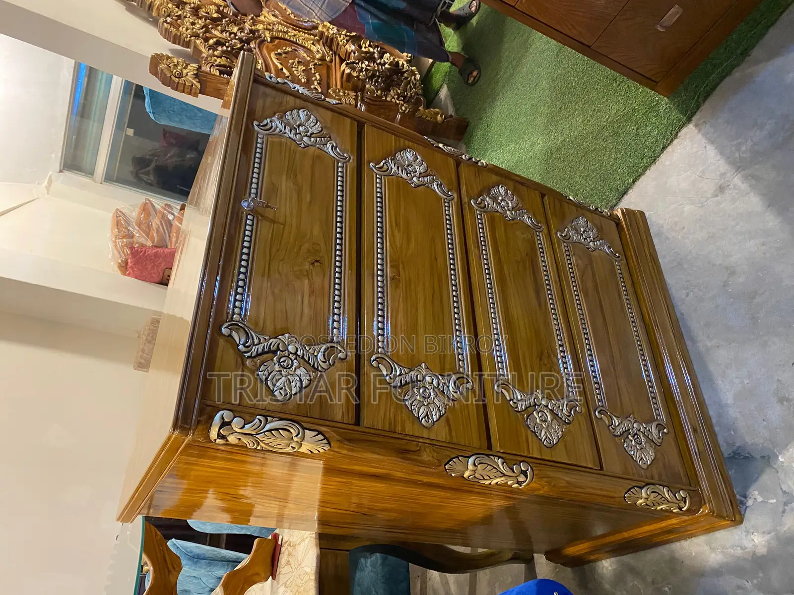 Modern Chest of drawer for bed room