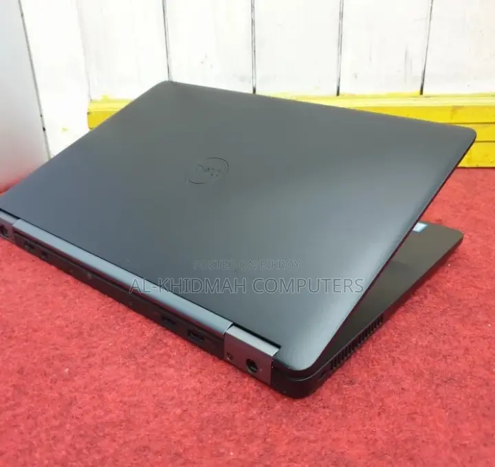 DELL Core i5 7th Gen Slim Laptop, 8GB RAM, 256GB SSD, 14" inch FHD.