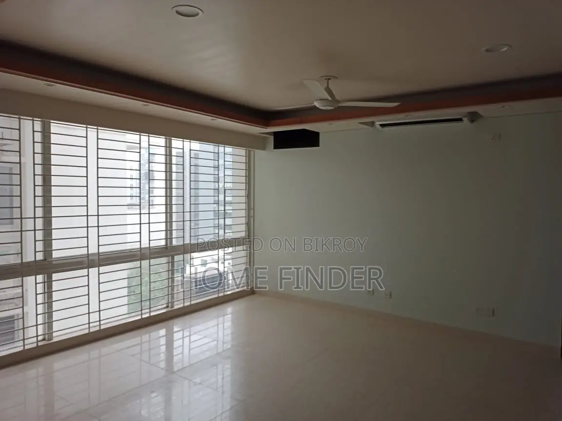 Make This 3600 Sq Ft Nice Flat Yours, by Renting It in Gulshan