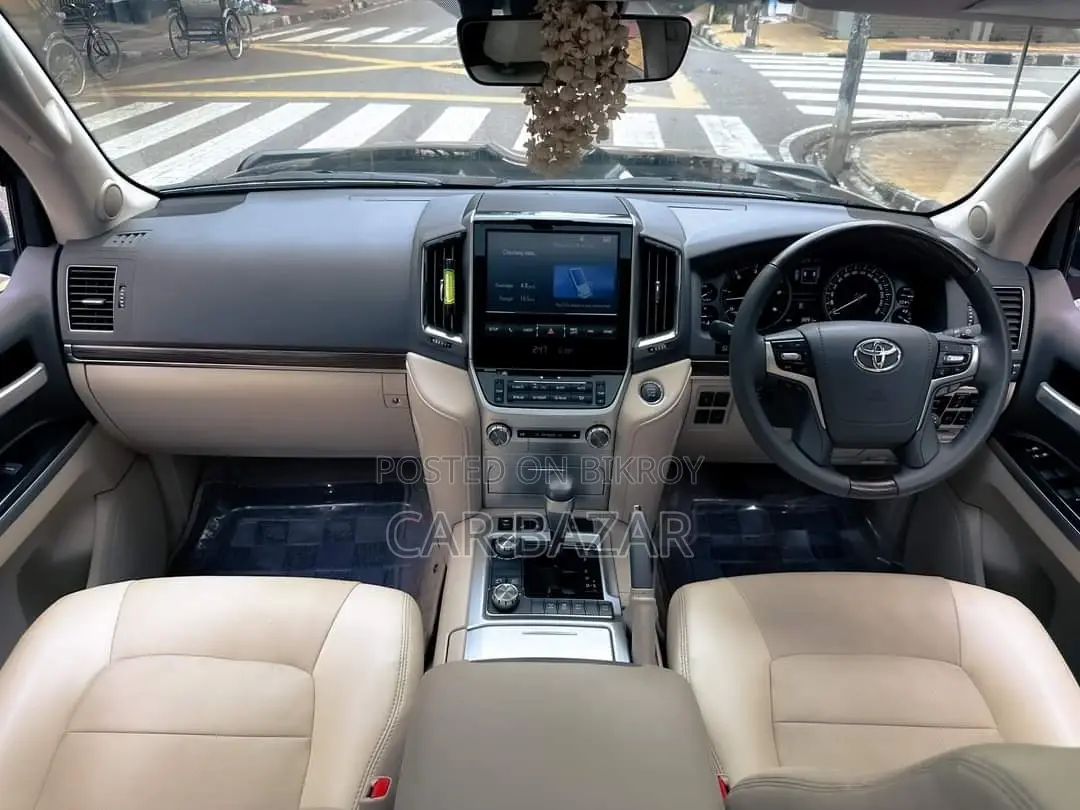 Toyota Land Cruiser V8.VX.SAHARA 2018