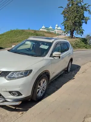 Nissan X-trail For Rent