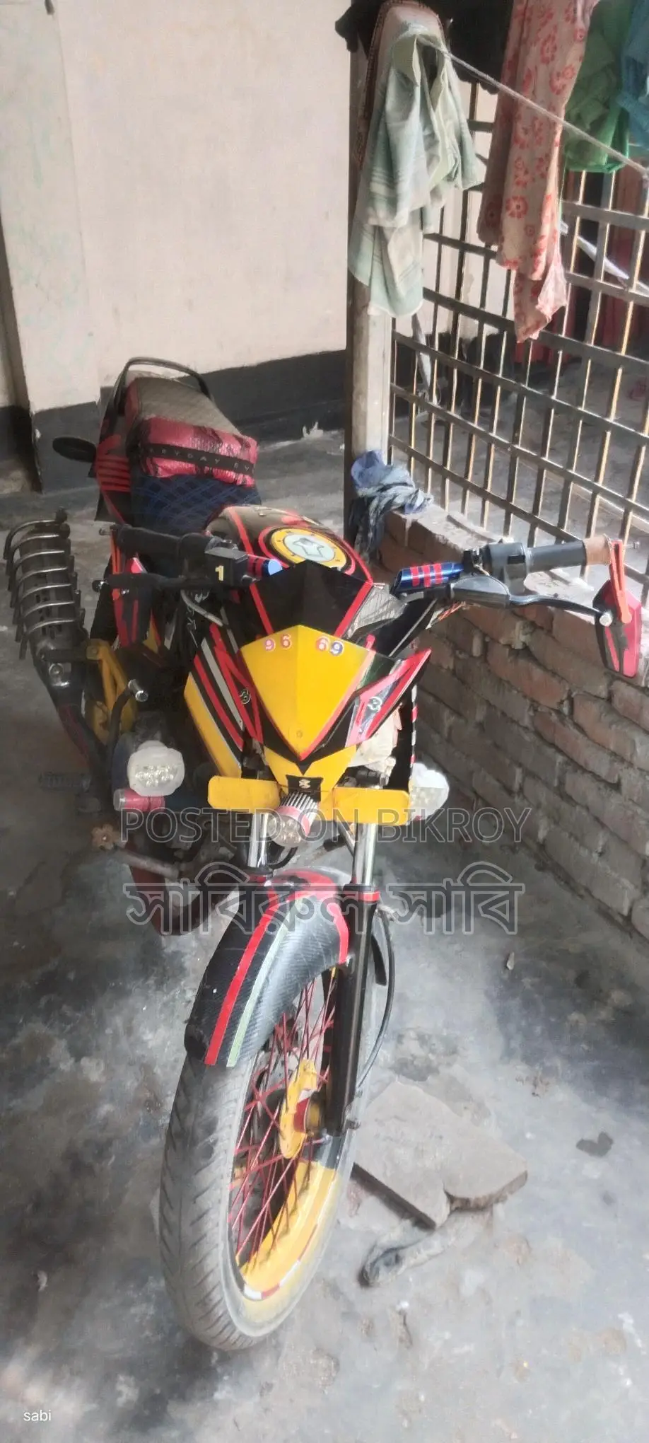 Bajaj Pulsar 150 . 2003
