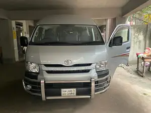 Grand Cabin Micro For Rent