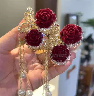 Hair accessory rose