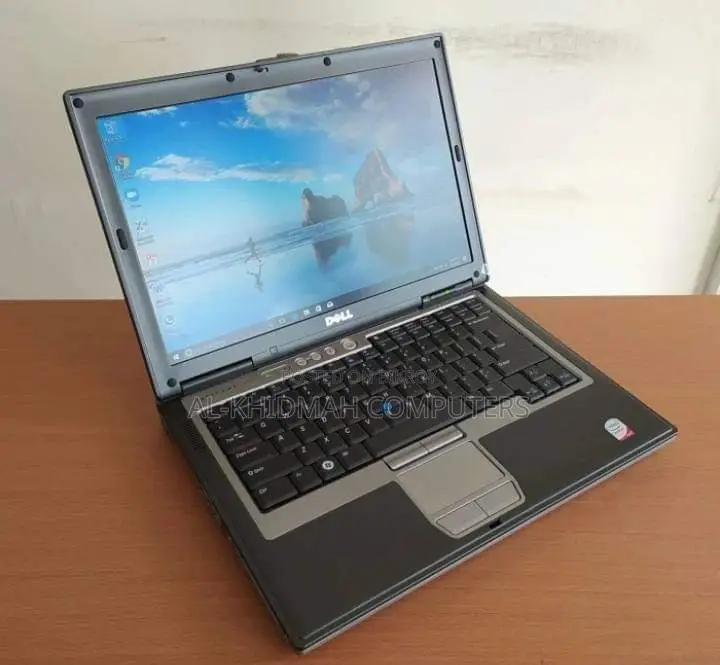 Dell Laptop, 2 GB RAM, 160GB Hard Disk