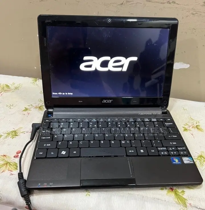 Acer Mini Laptop, 2GB RAM, 500GB HDD (সারাদেশে কুরিয়ারেও দেয়া হয়)