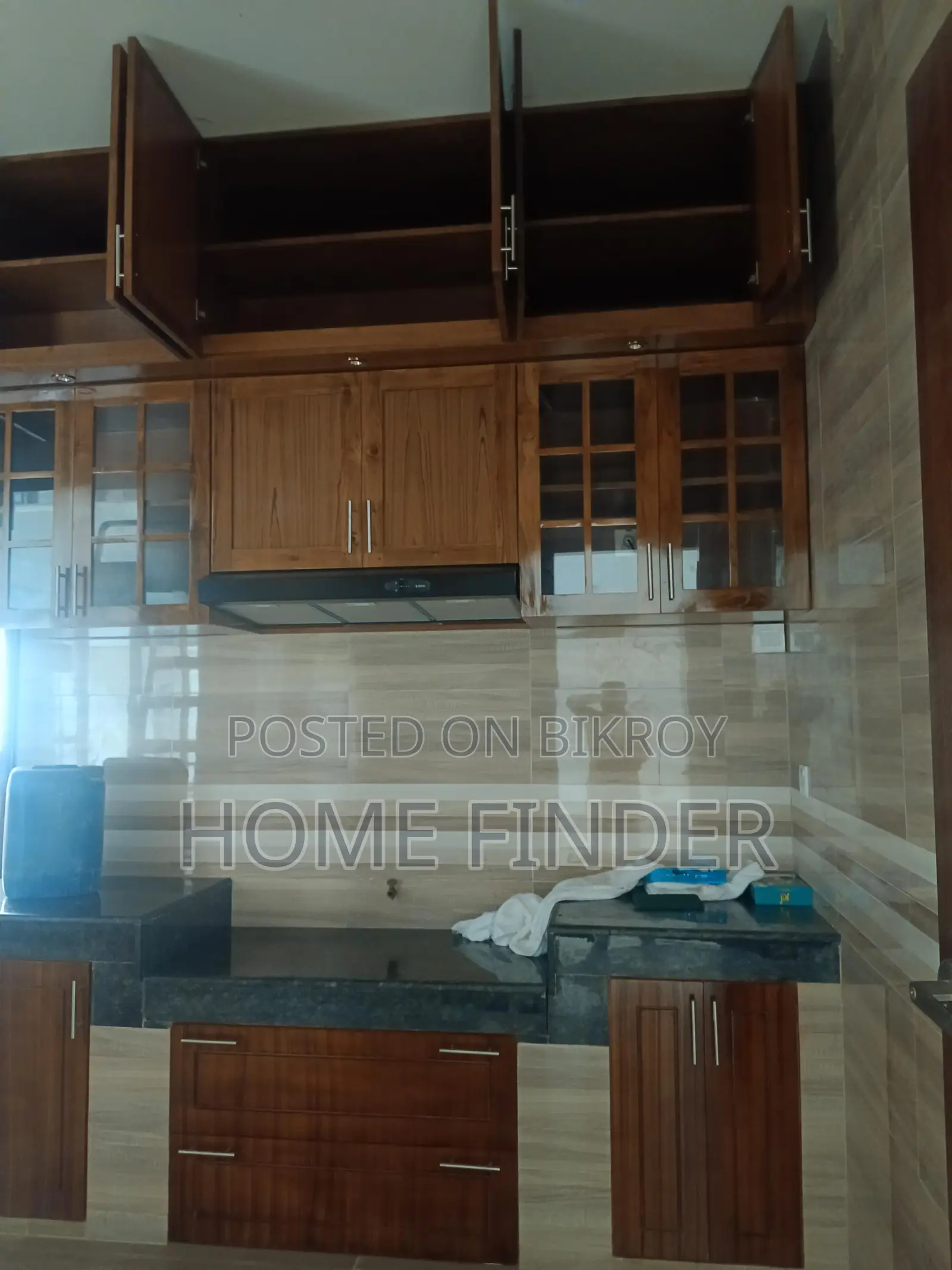 3200 Sqft Brand New Un-furnished Apartment For Rent in Gulshan