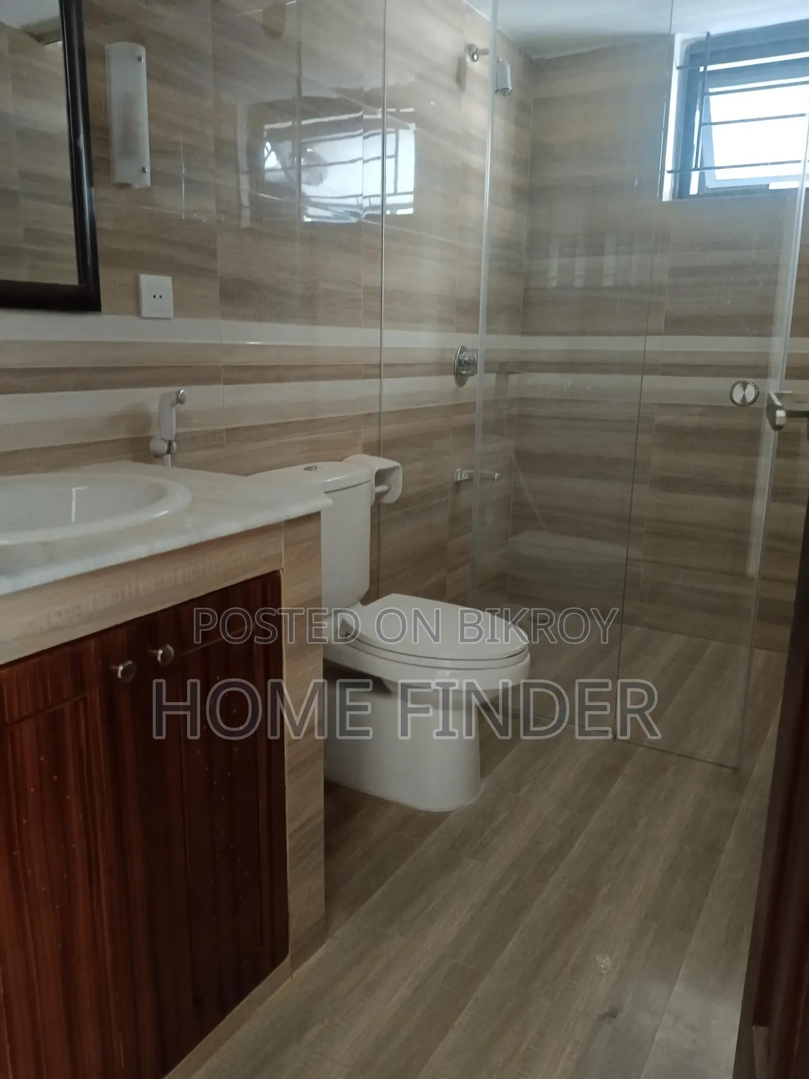 3200 Sqft Brand New Un-furnished Apartment For Rent in Gulshan