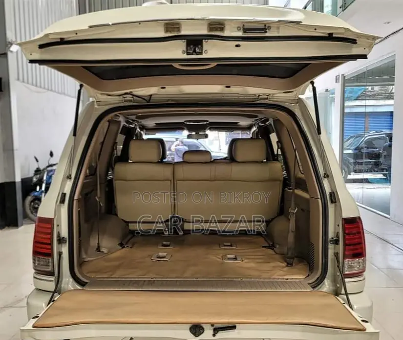 Lexus LX 470 Cygnus V8 2000