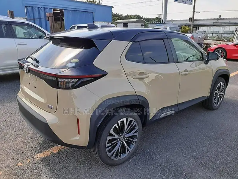 Toyota Yaris Cross Z LEATHER AERO KIT 2021