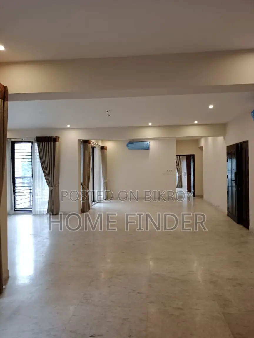 গুলশান-২ এ ভাড়ার জন্য চমৎকার ৩৬০০ বর্গফুটের ব্র্যান্ড নিউ অ্যাপার্টমেন্ট