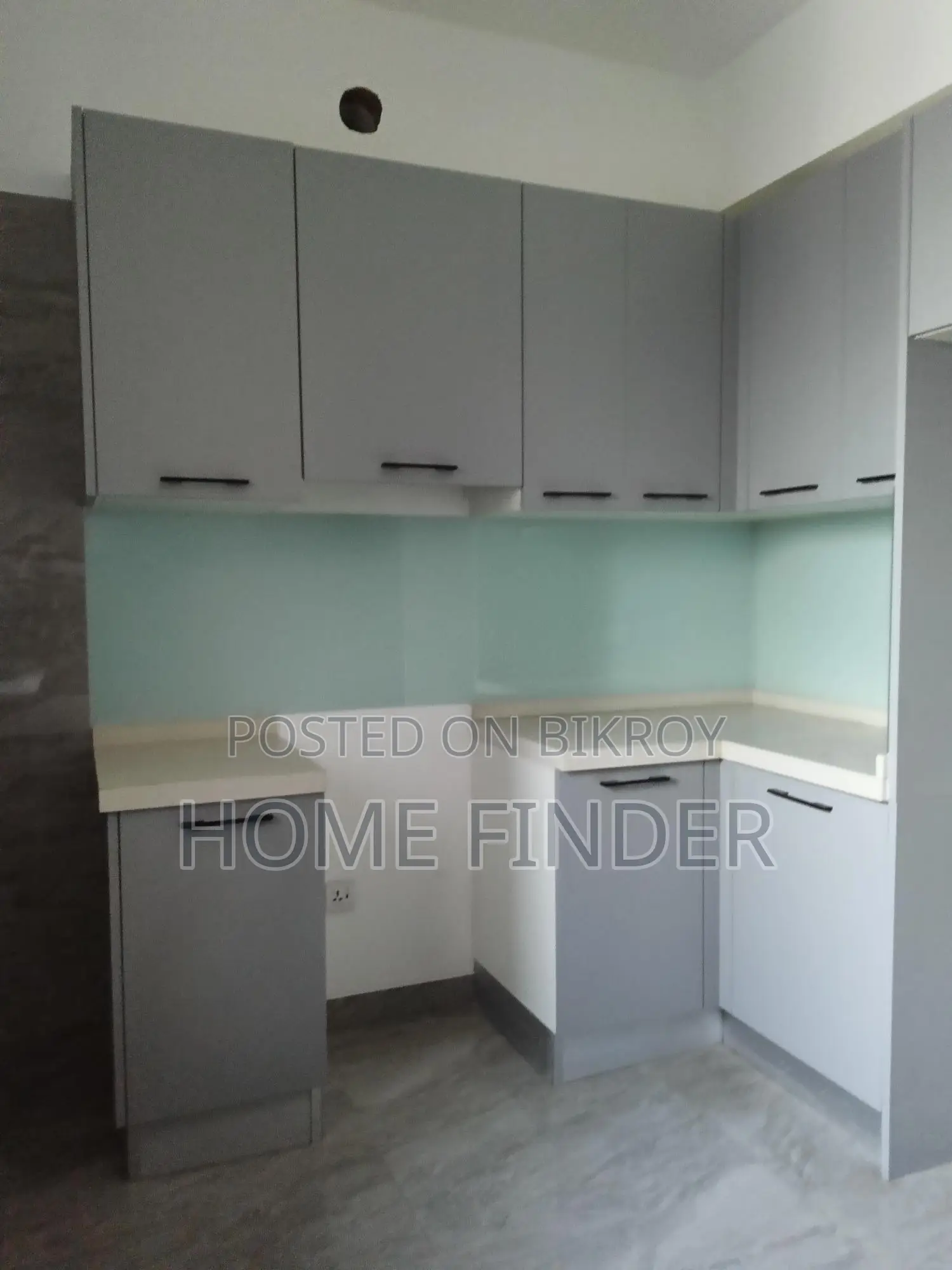 Luxurious Semi Furnished Brand New Apt: Rent @ Gulshan-2