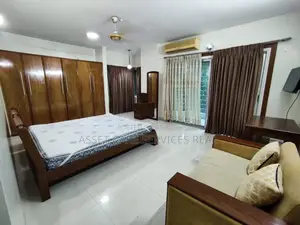 নর্থ গুলশানে ভাড়ার জন্য সুন্দর ৩-বেডরুমের ফুল ফার্নিশড অ্যাপার্টমেন্ট।
