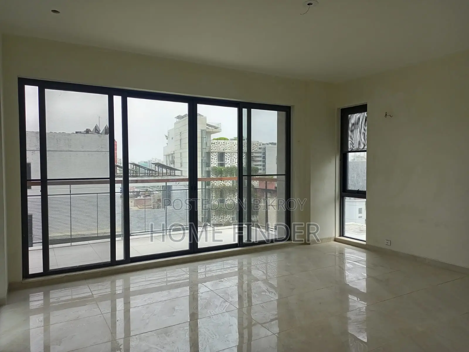Exclusive Brand New Gym-pool Apt: Rent @ Gulshan 2