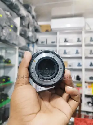 Nikon 50mm 1.8g prime lens