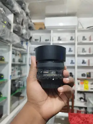 Nikon 50mm 1.8g prime lens