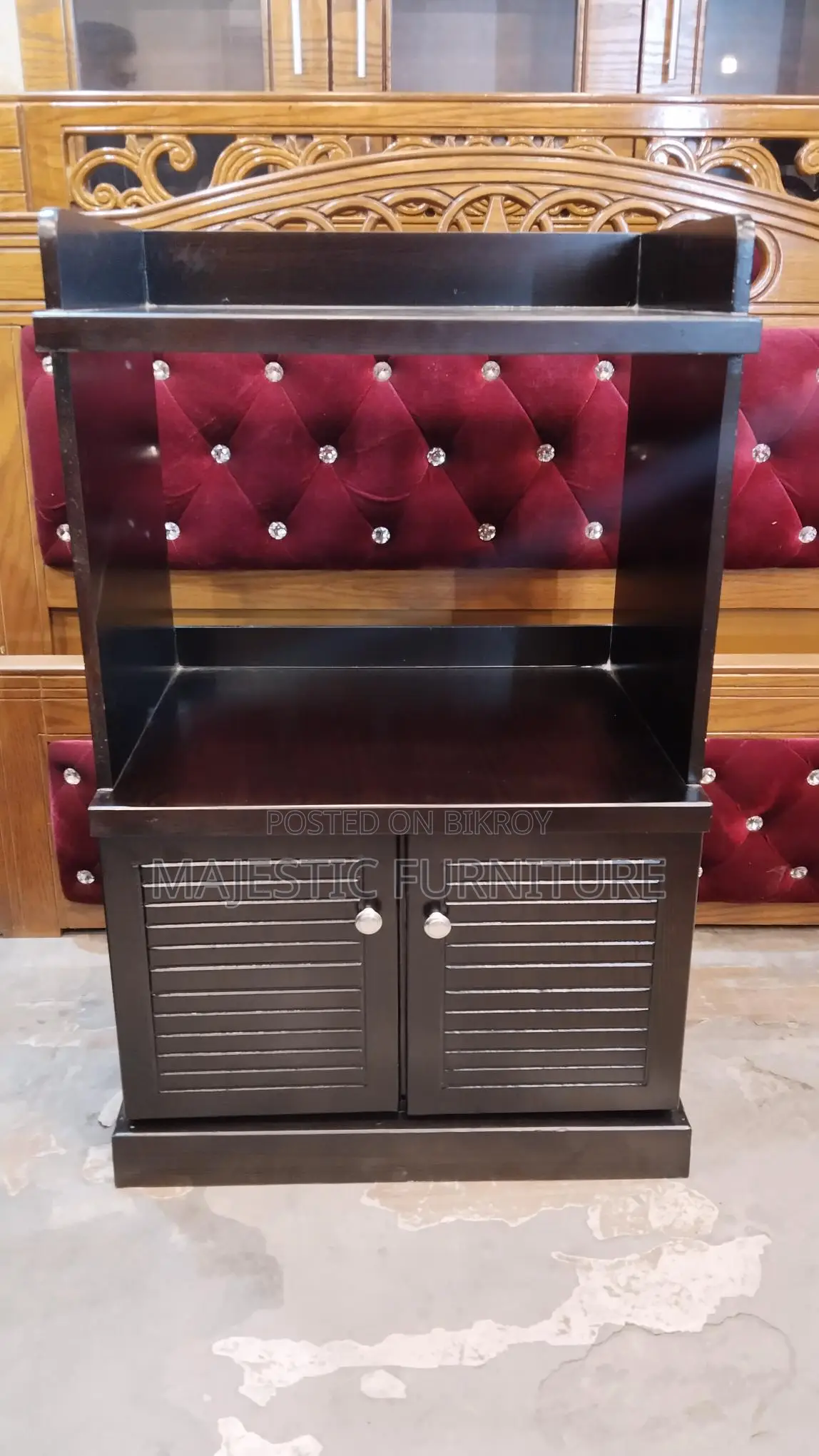 NEW OVEN RACKS. M # 5172
