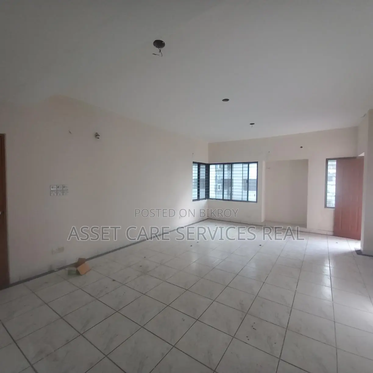 3000 Sqf Office Space Rent @ Baridhara Diplomatic Zone.