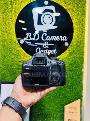 Canon 550D with 18-55 kit lens
