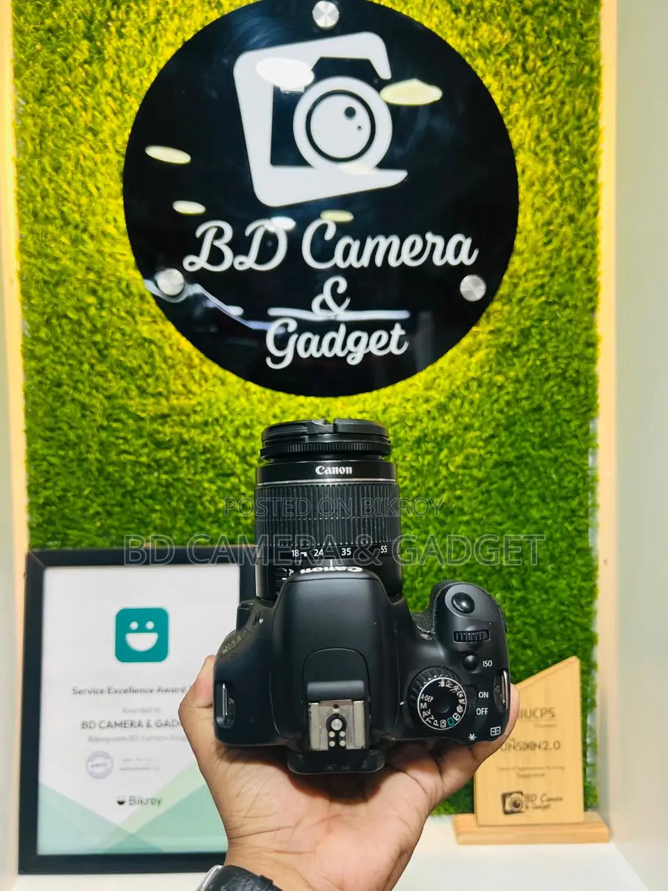 Canon 550D with 18-55 kit lens