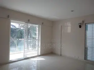 গুলশানে ভাড়ার জন্য ২১০০ বর্গফুটের নতুন অ্যাপার্টমেন্ট
